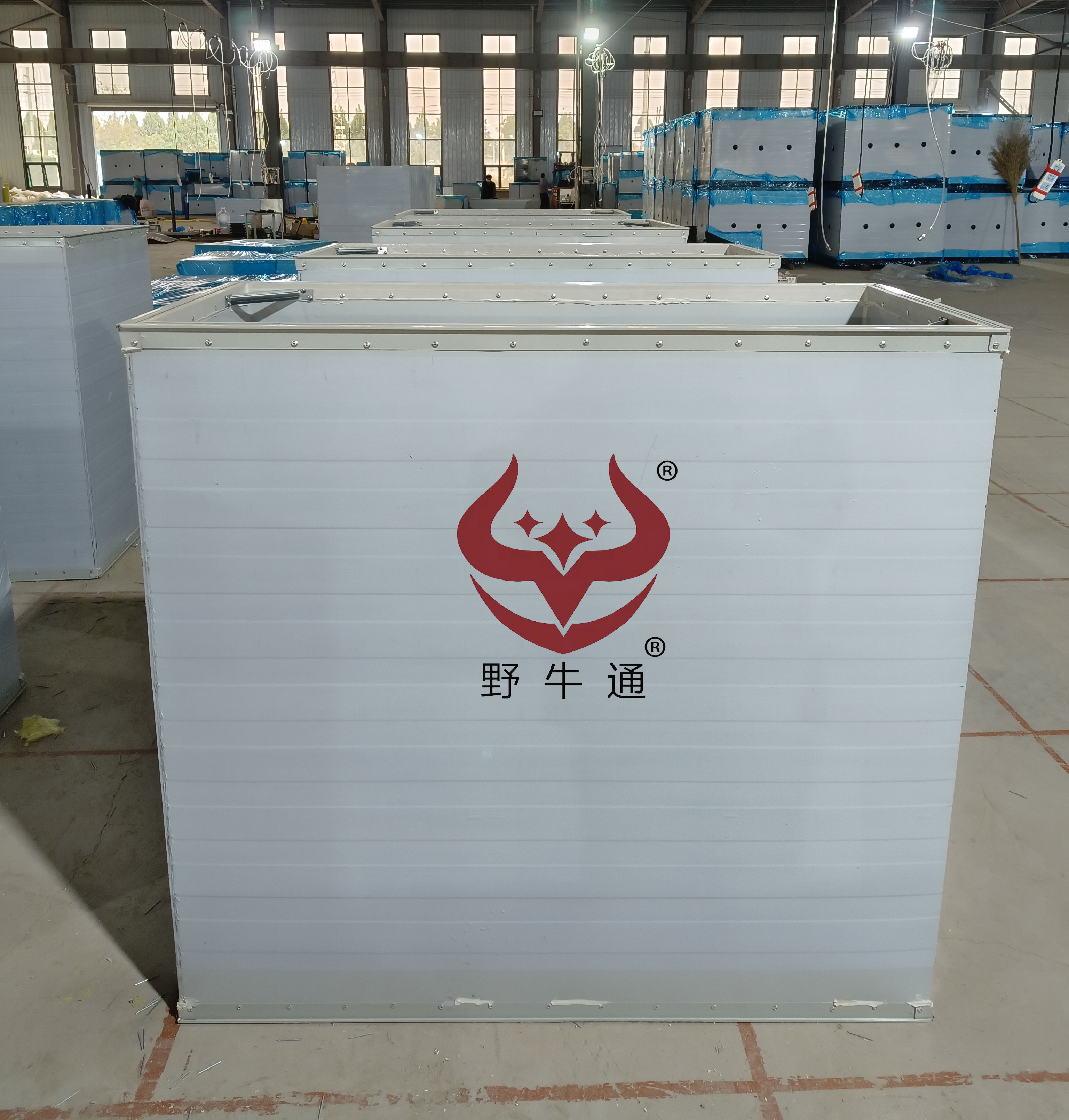彩鋼風(fēng)管5.jpg